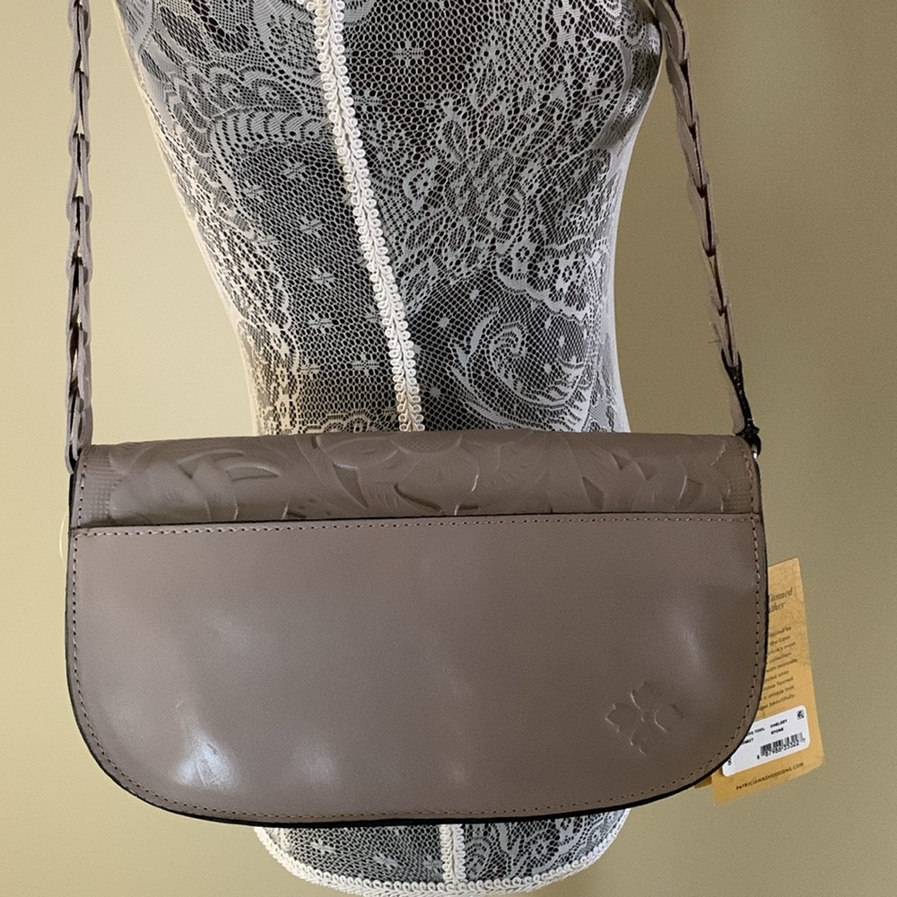 NWT PATRICIA NASH FLORAL EMBOSSED CROSSBODY - Picture 4 of 6